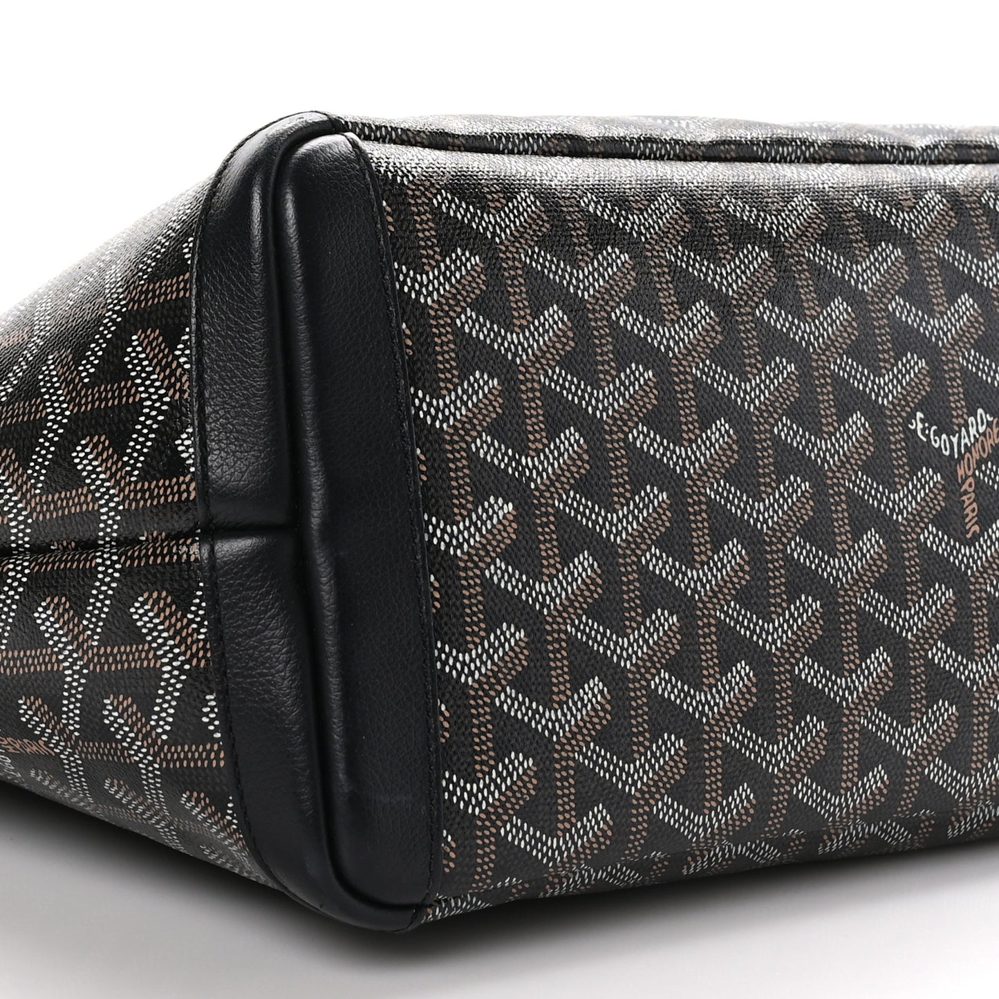 Goyardine Artois PM Black
