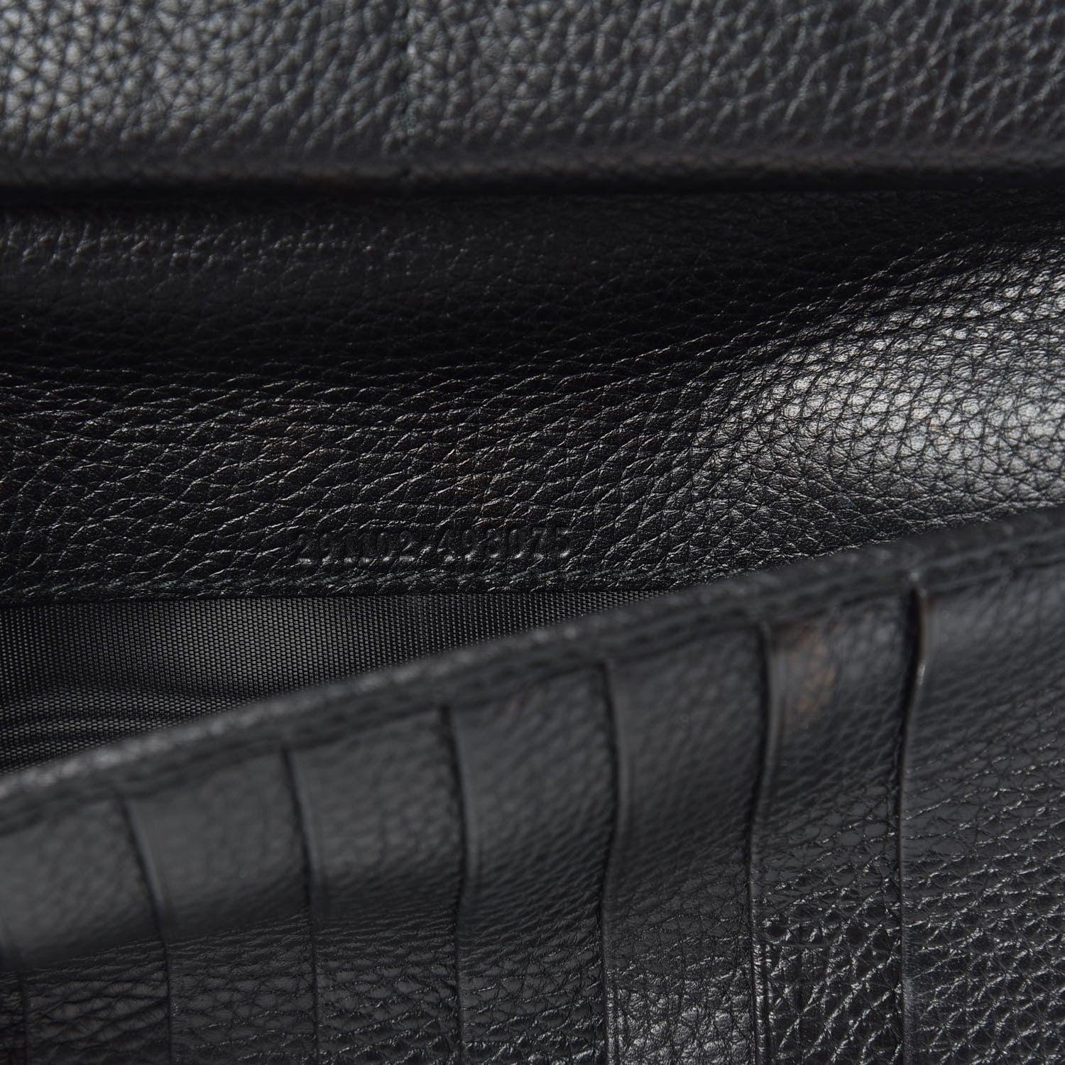 Gucci Pebbled Calfskin Soho Zip Around Wallet Black 7 of 13