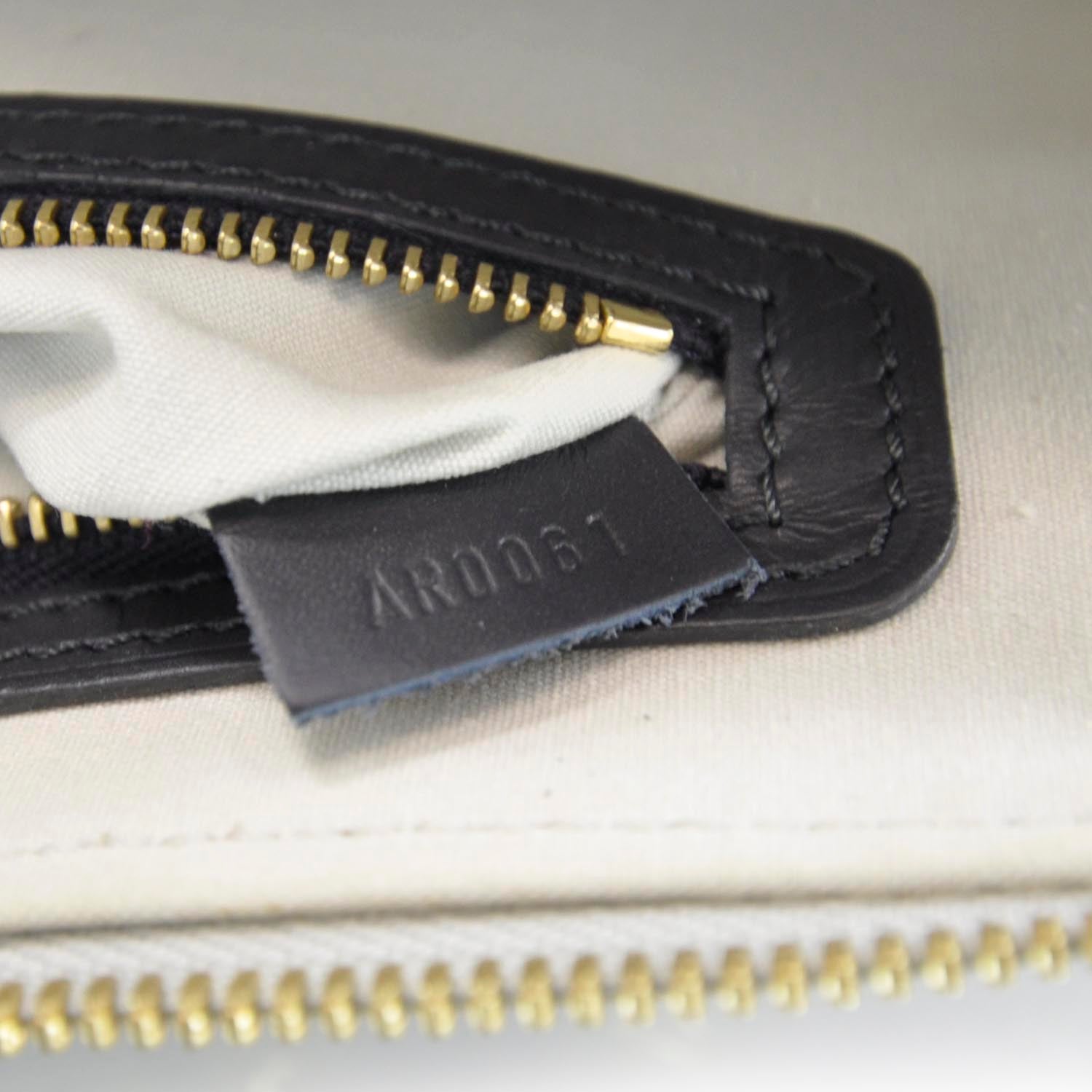 Louis Vuitton Mini Monogram Alma Long 10 of 10