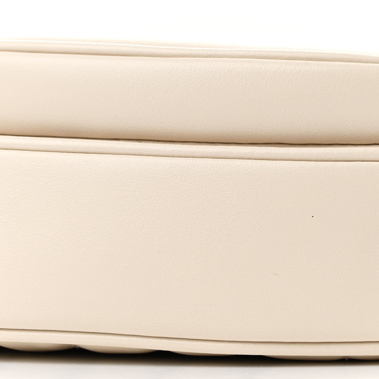 Gucci Calfskin Matelasse Diagonal Mini Interlocking G Heart Shoulder Bag Mystic White 9 of 12