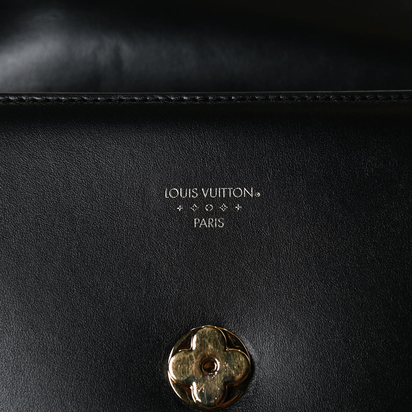 Smooth Calfskin LV Pont 9 Black