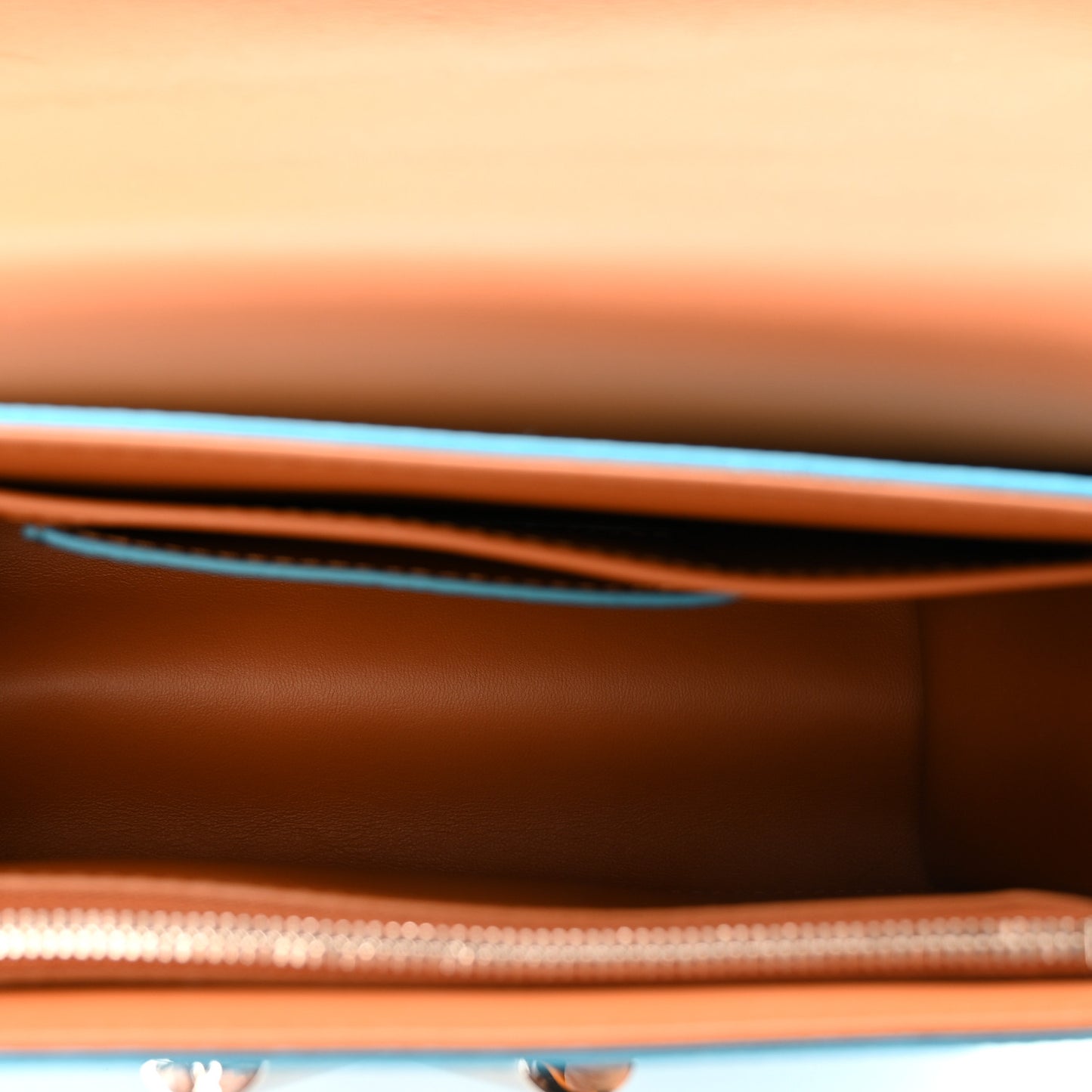 Epi Twist Shoulder Bag MM Turquoise