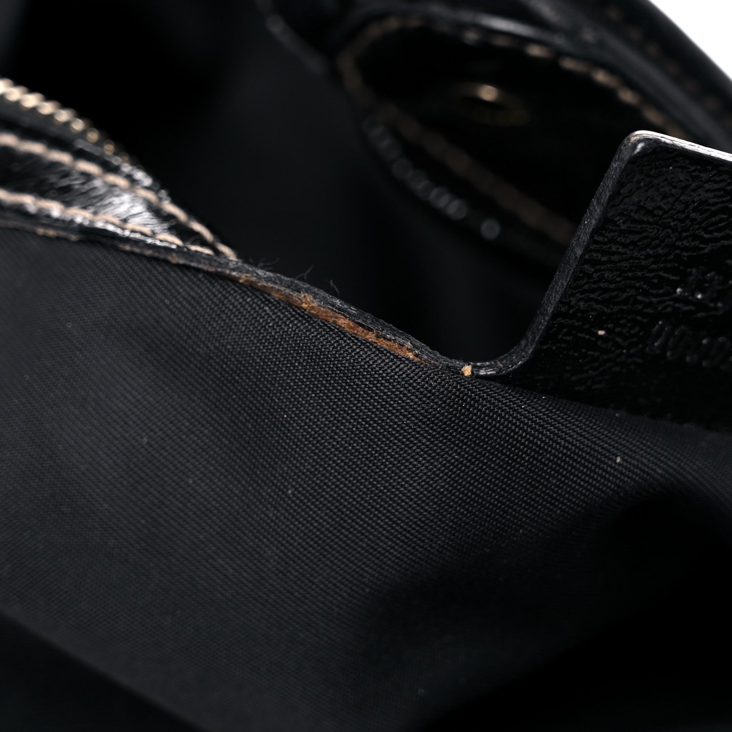 Gucci Patent Medium Pelham Shoulder Bag Black 11 of 21