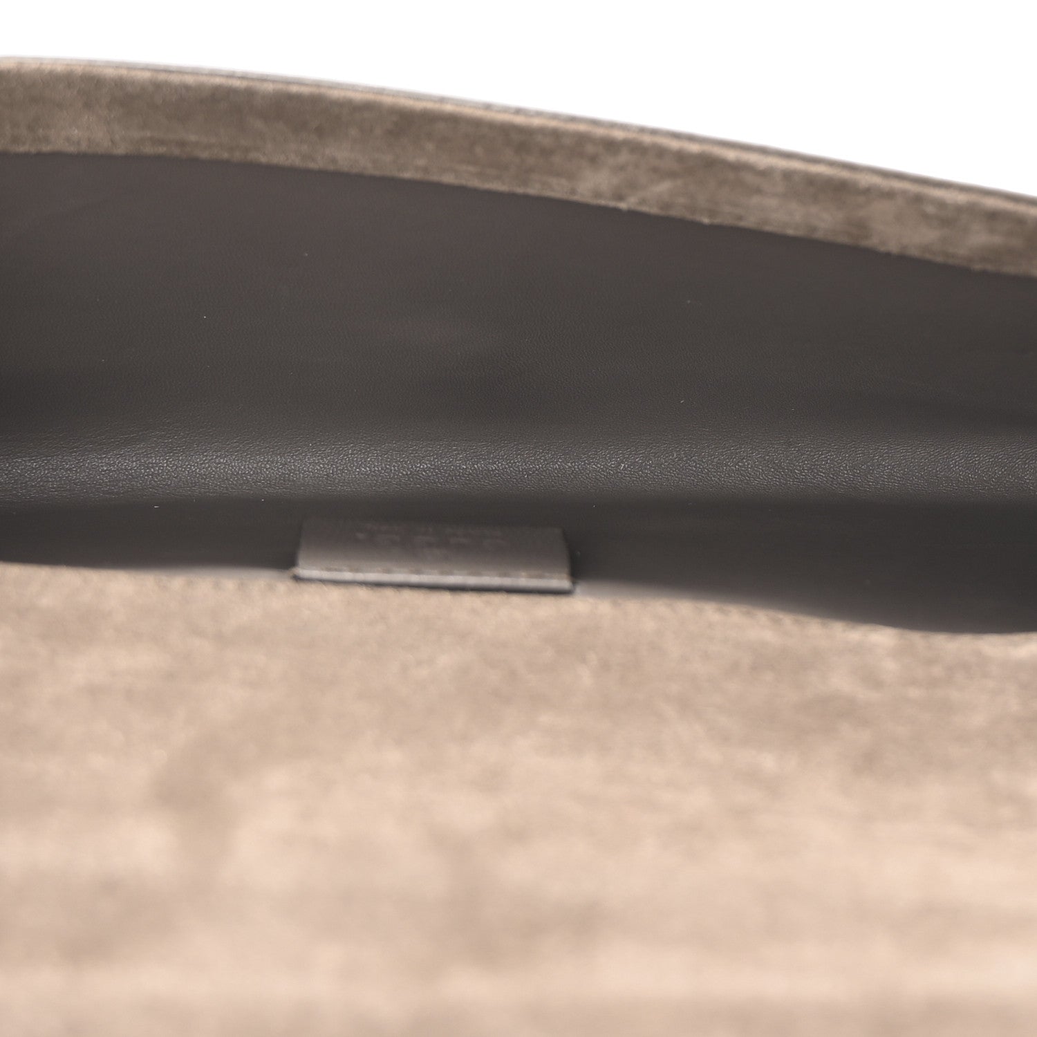 Gucci Patent Microguccissima Small Broadway Clutch Grey Field 5 of 7