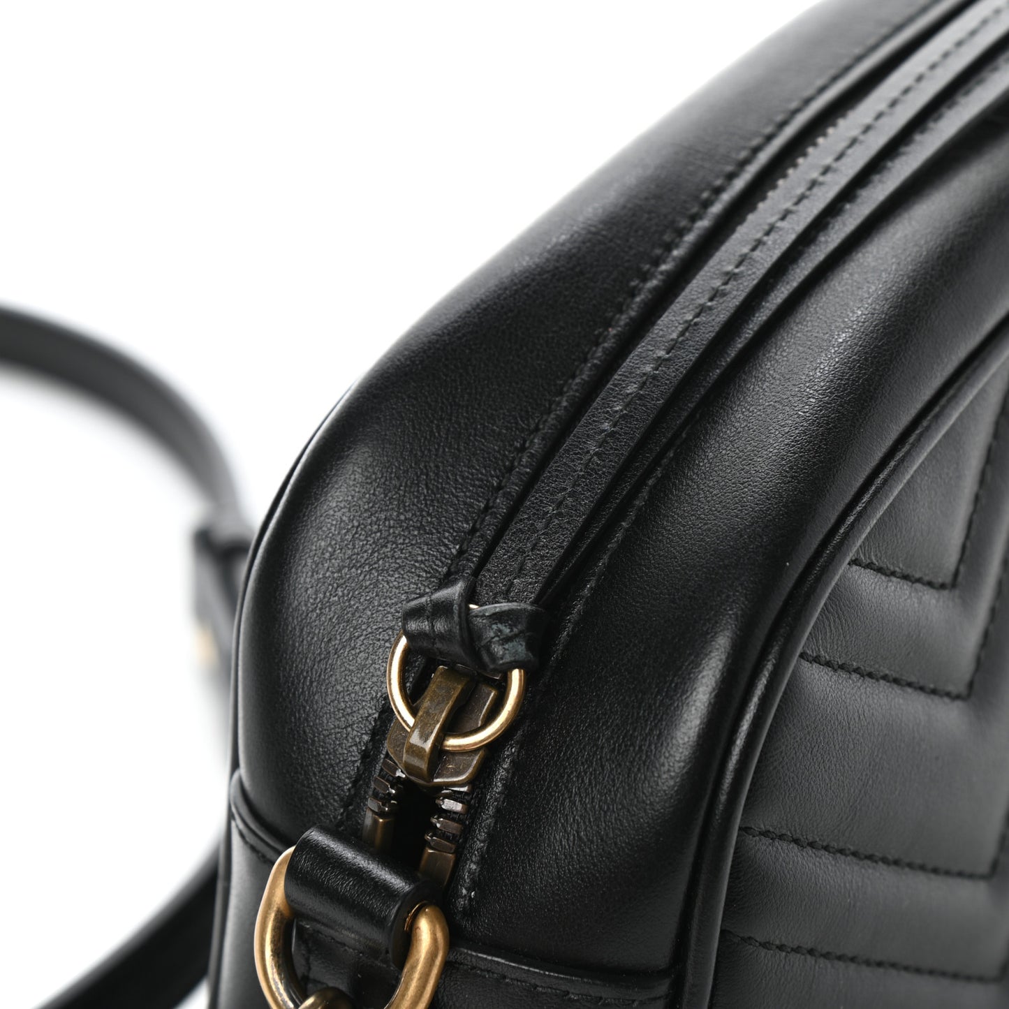 Calfskin Matelasse Small GG Marmont Chain Shoulder Bag Black