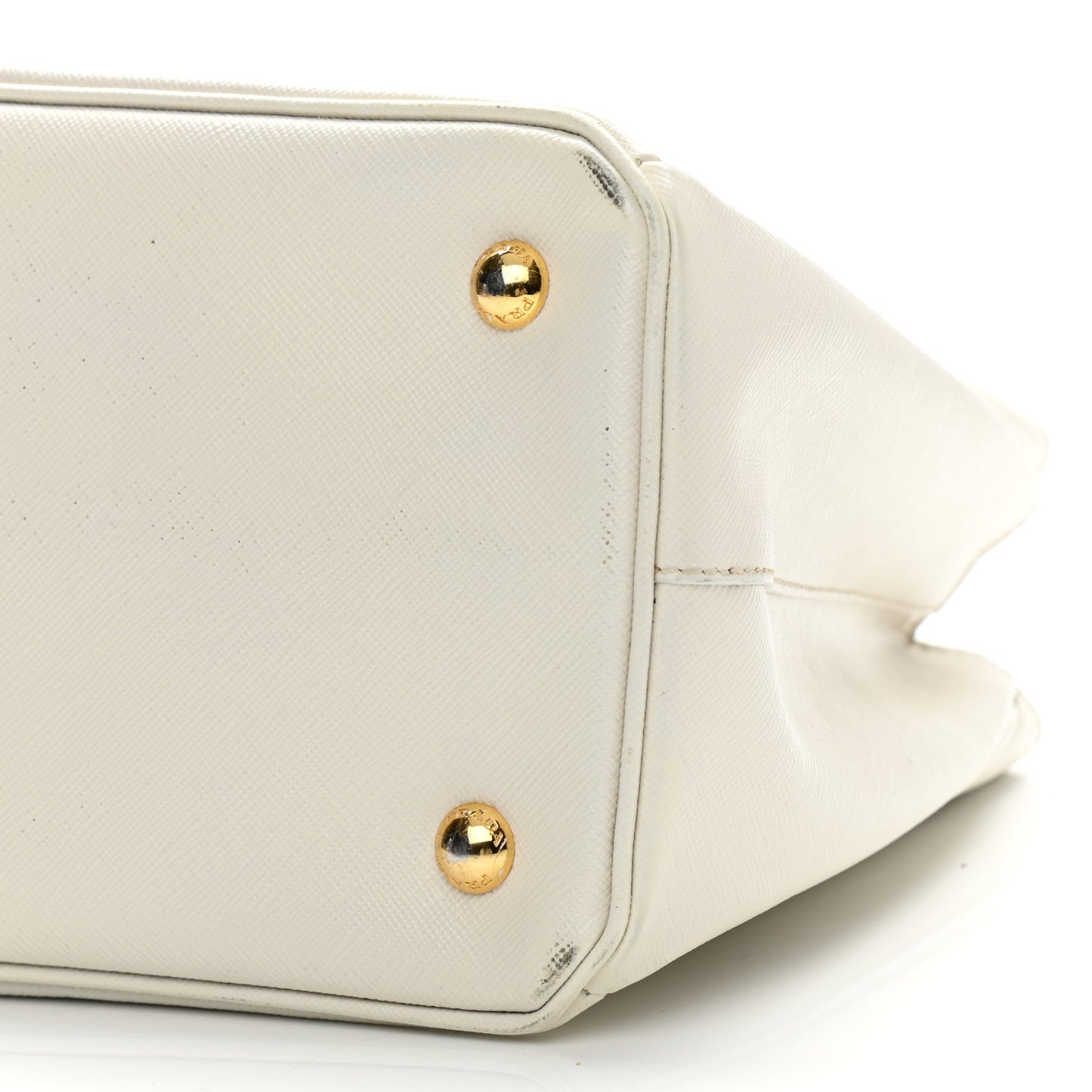 Saffiano Medium Galleria Double Zip Tote Talco