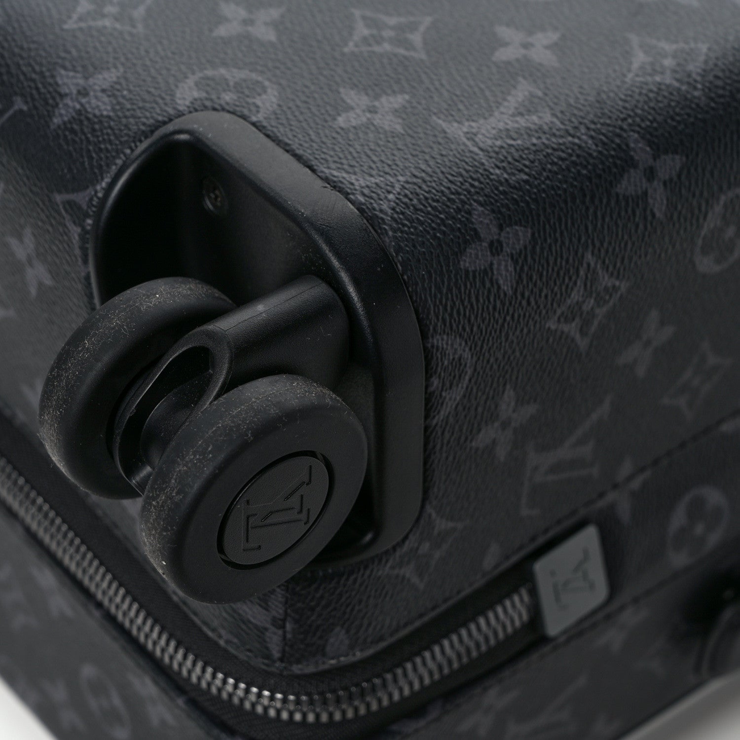 Louis Vuitton Monogram Eclipse Horizon 55 10 of 13