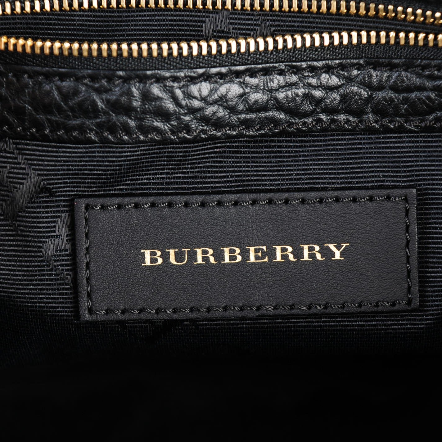 Signature Grain Calfskin Check Embossed Small Chichester Crossbody Clutch Bag Black
