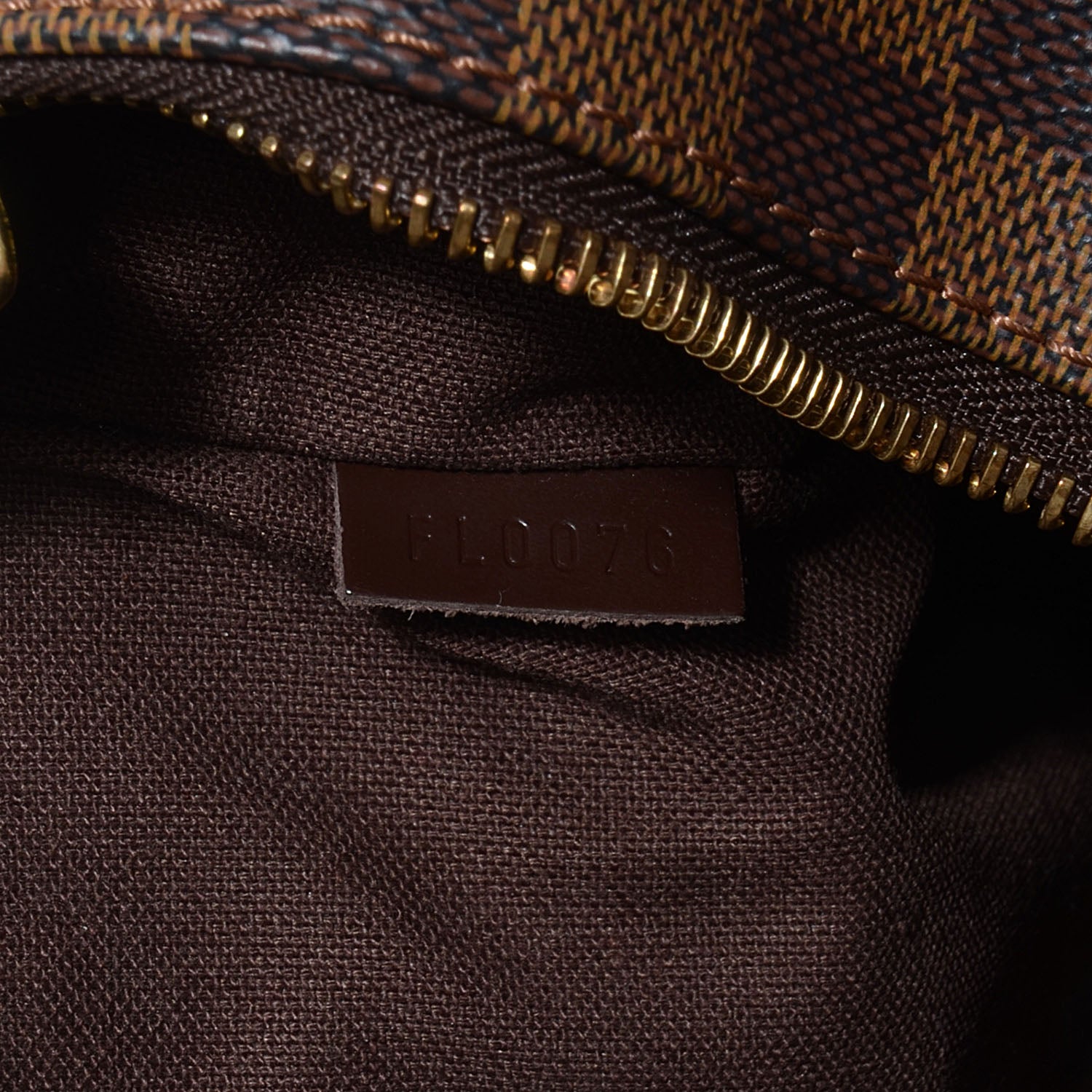 Louis Vuitton Damier Ebene Pochette Melville 7 of 7