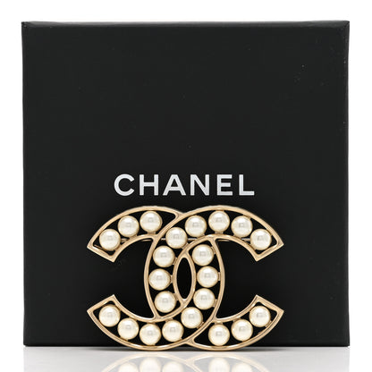 Chanel Pearl CC Brooch Light Gold 5 of 5