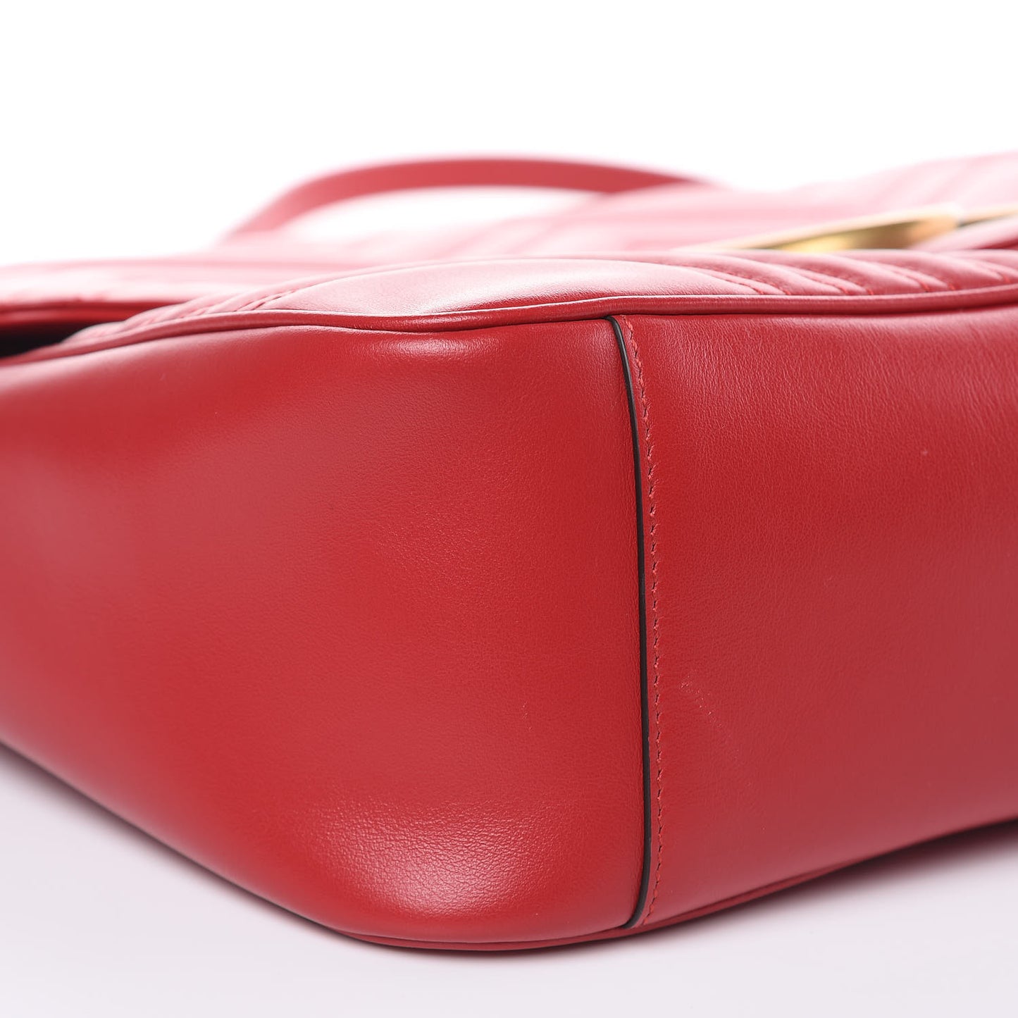 Calfskin Matelasse Large GG Marmont Shoulder Bag Hibiscus Red