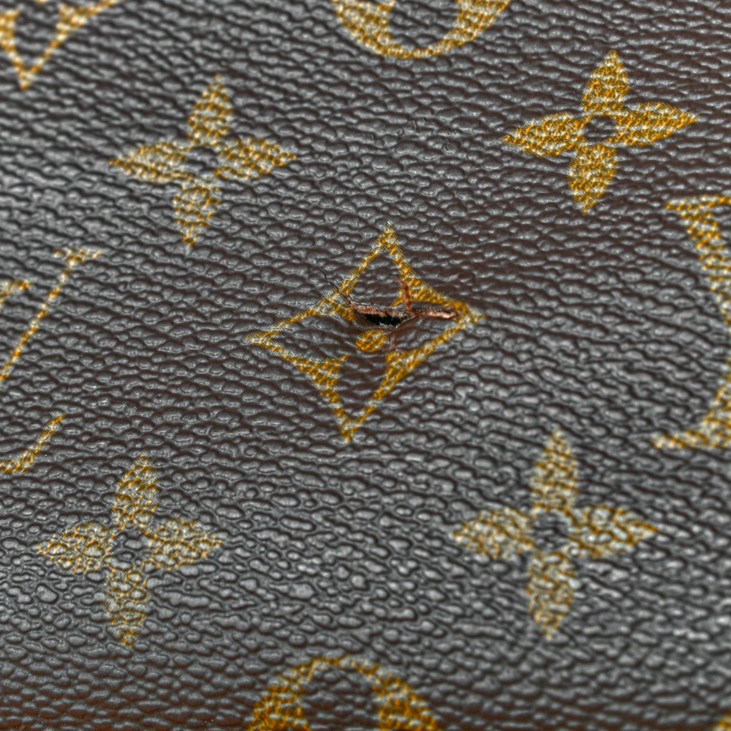 Monogram Satellite 70