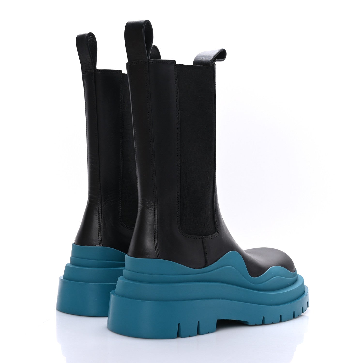 Bottega Veneta Calfskin Womens The Tire Chelsea Boots 37.5 Black Blaster 4 of 7