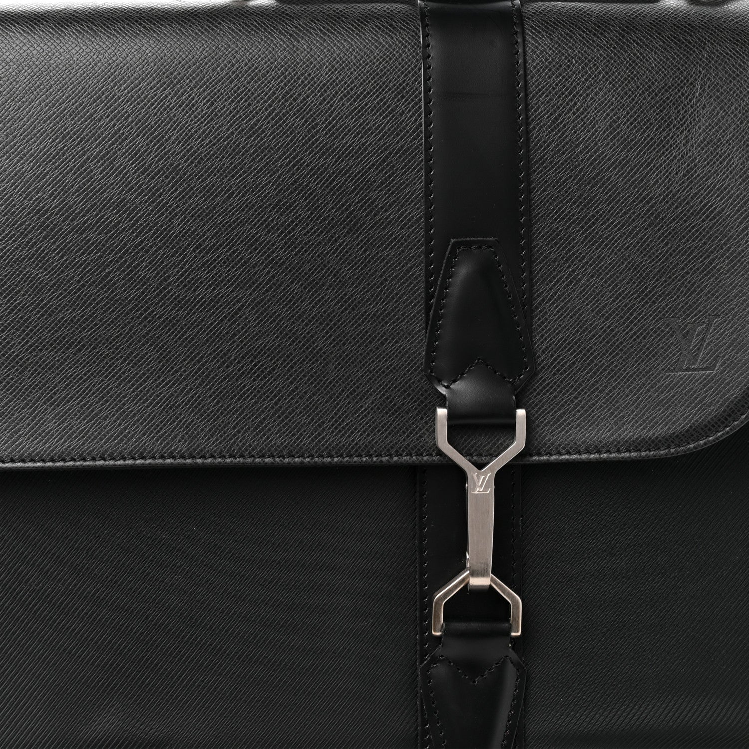 Louis Vuitton Taiga Portable Gibeciere Ardoise 6 of 10
