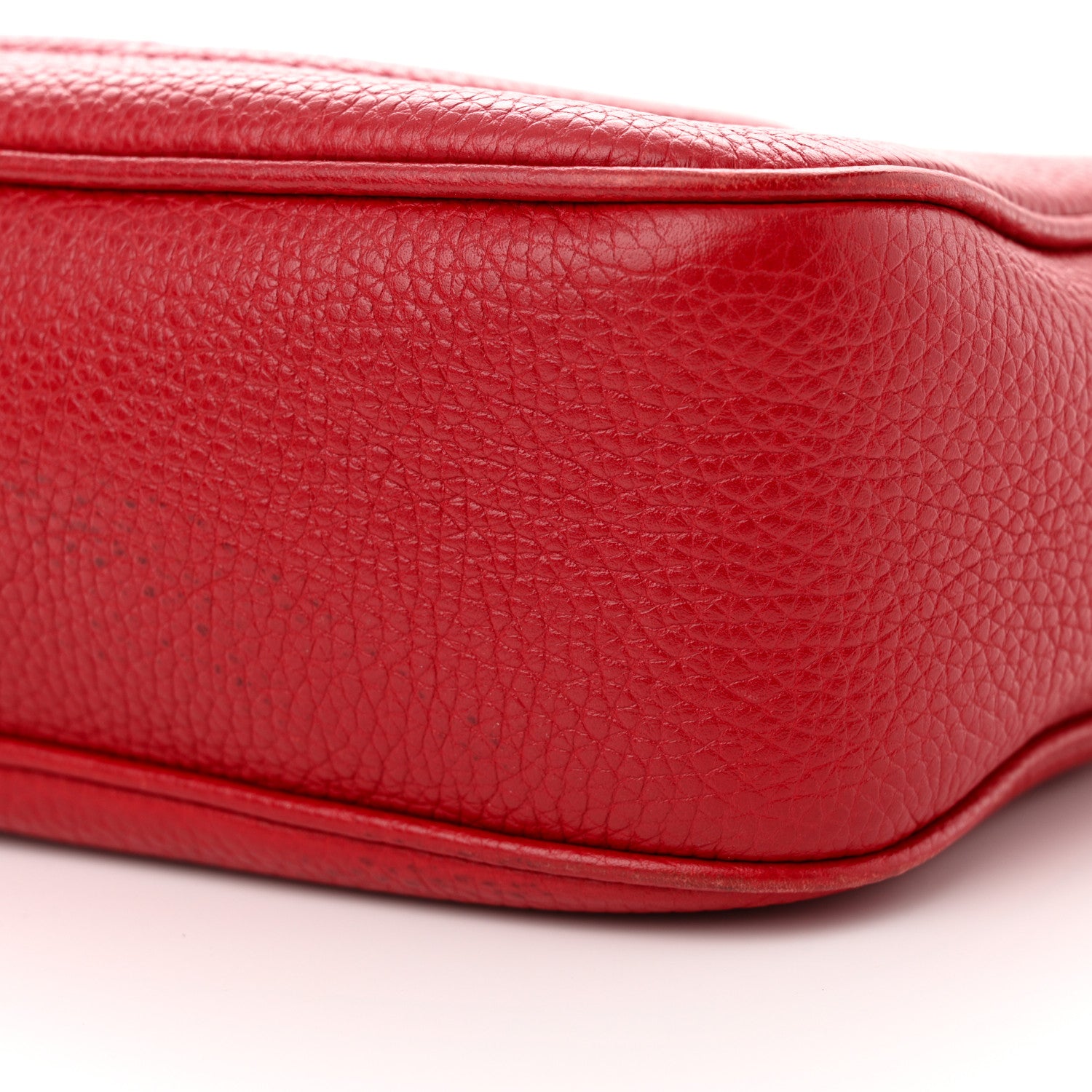 Gucci Pebbled Calfskin Small Soho Disco Bag Vibrant Red 10 of 21
