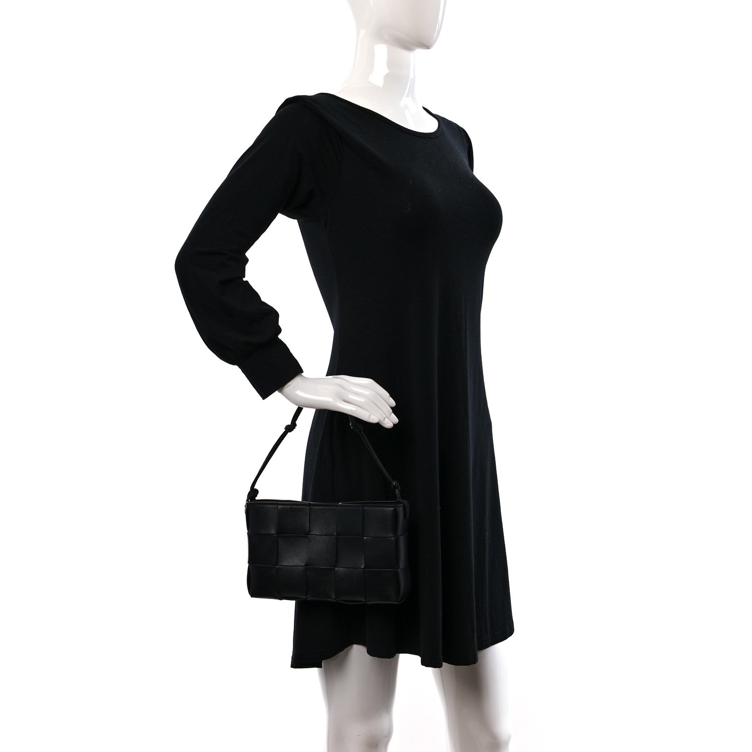 Bottega Veneta Calfskin Maxi Intrecciato Cassette Pouch On Strap Black 2 of 11