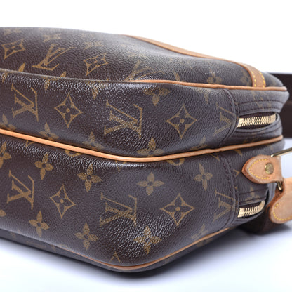 Louis Vuitton Monogram Reporter PM 9 of 17