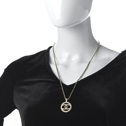 Chanel Pearl CC Round Pendant Necklace Gold 2 of 8