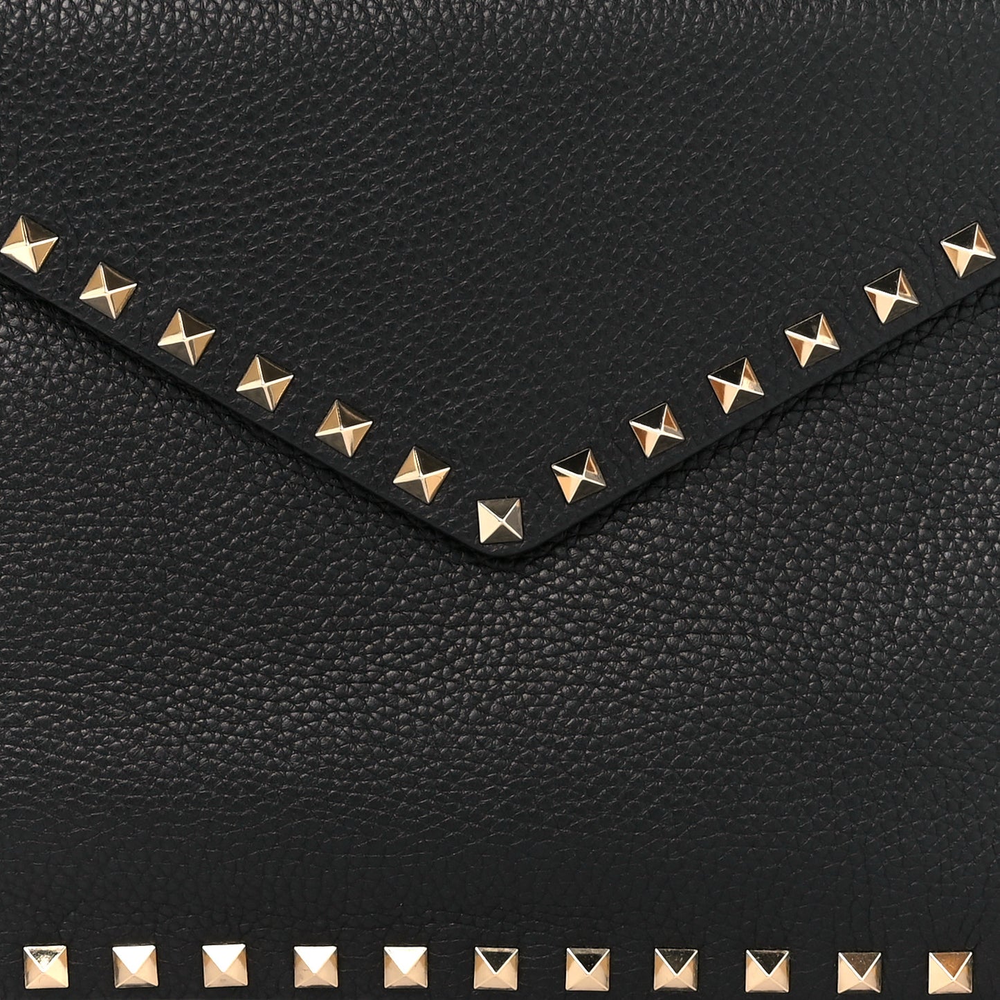 Pebbled Calfskin Large Rockstud Envelope Clutch Black