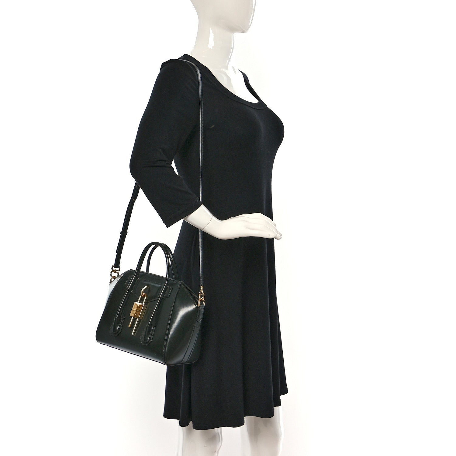 Givenchy Box Calfskin Lock Antigona Shoulder Bag Green Forest 2 of 9