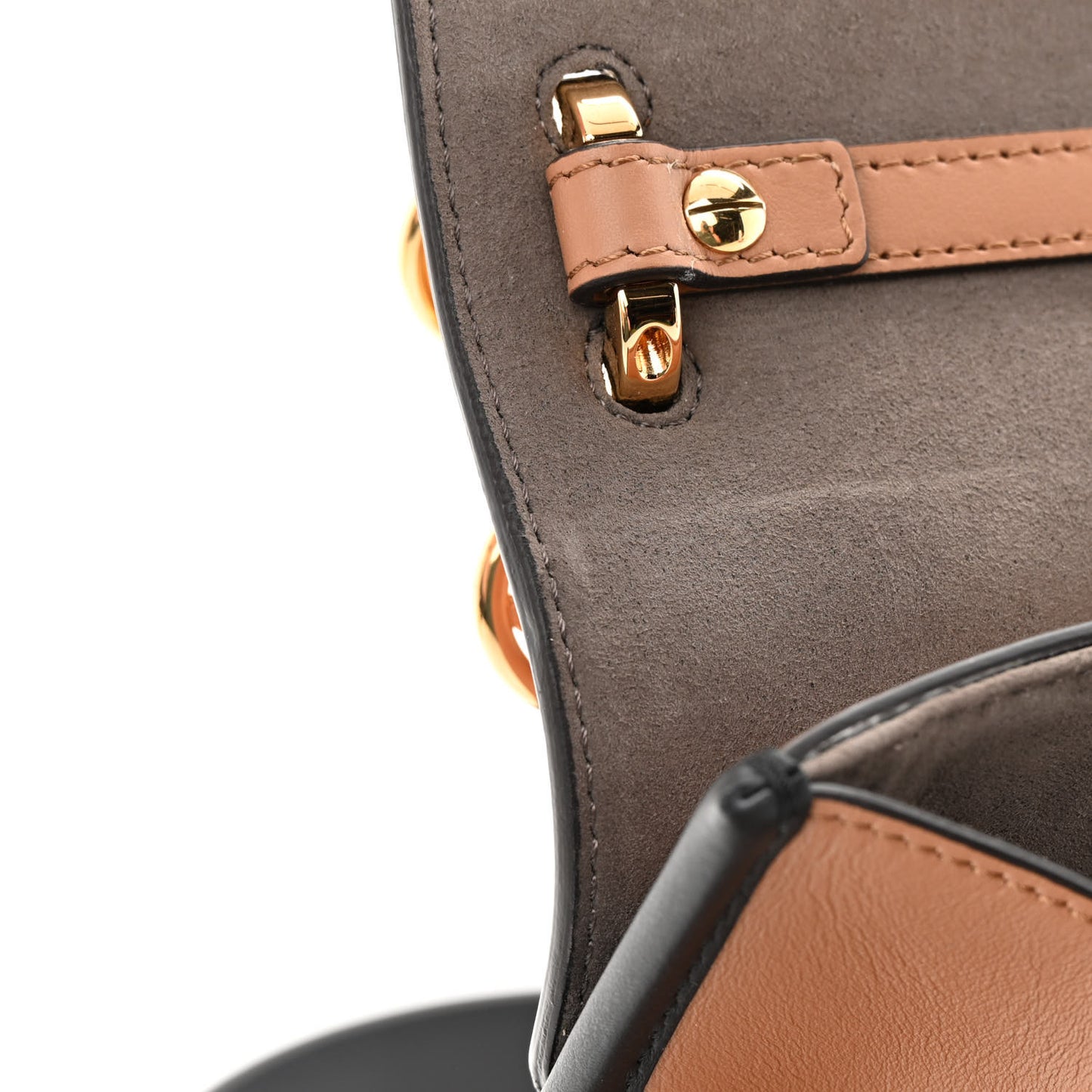 Vitello Century F is Fendi FF Embossed Kan I Shoulder Bag Orzo Tobacco