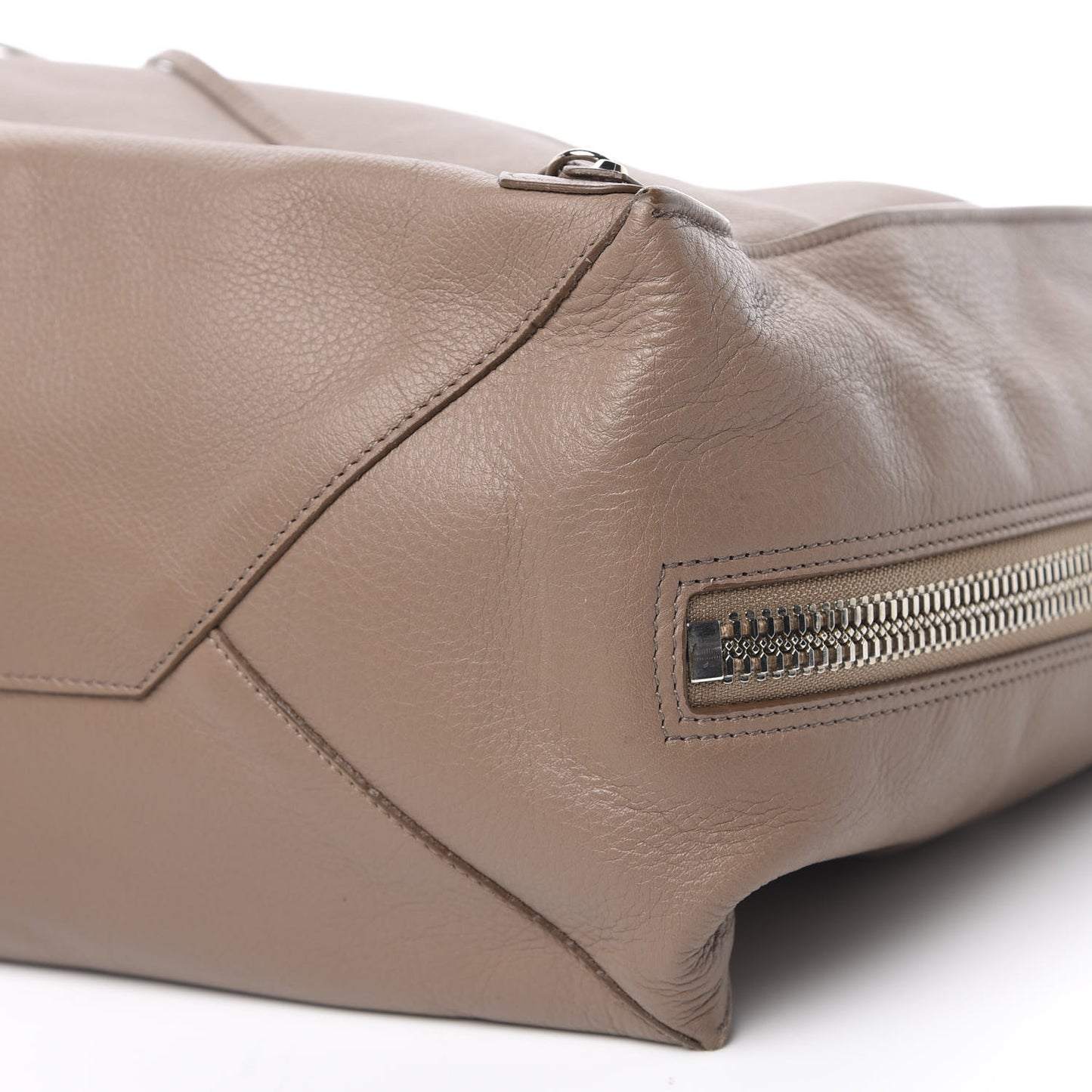 Veau Papier A4 Zip Around Tote Sable