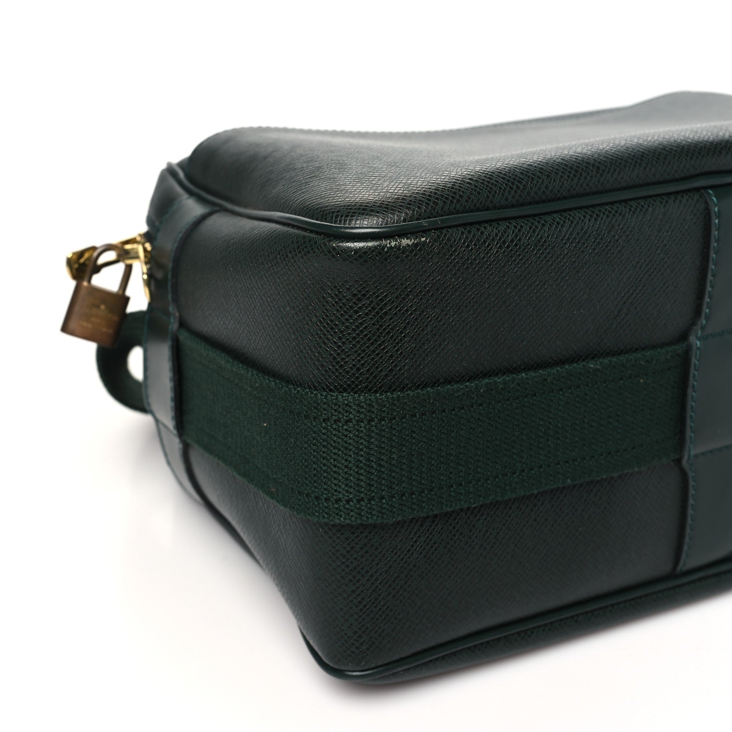 Louis Vuitton Taiga Reporter Messenger Epicea 9 of 12