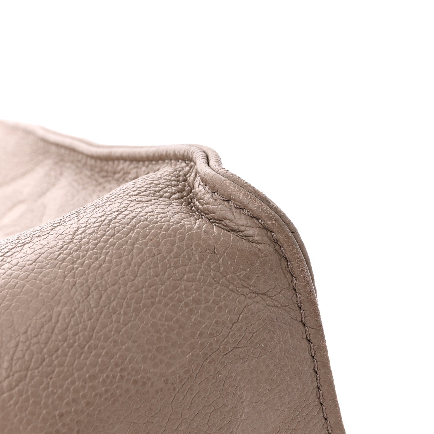 Louis Vuitton Empreinte Monogram Giant Onthego MM Tourterelle 17 of 18