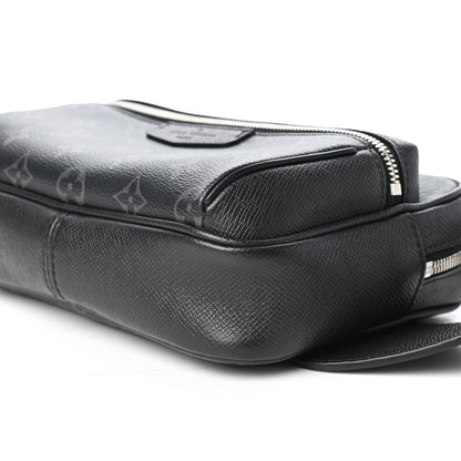 Louis Vuitton Taiga Monogram Outdoor Bumbag Black 8 of 9