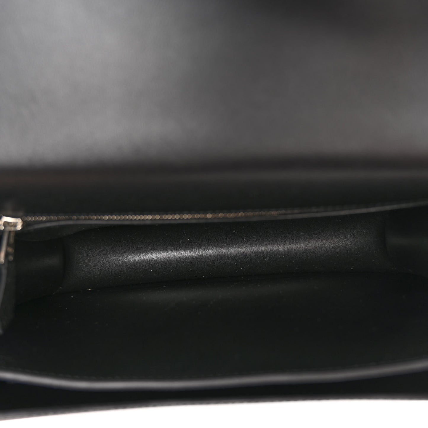 Epsom Enamel Constance 24 Black Bleu Saint Cyr