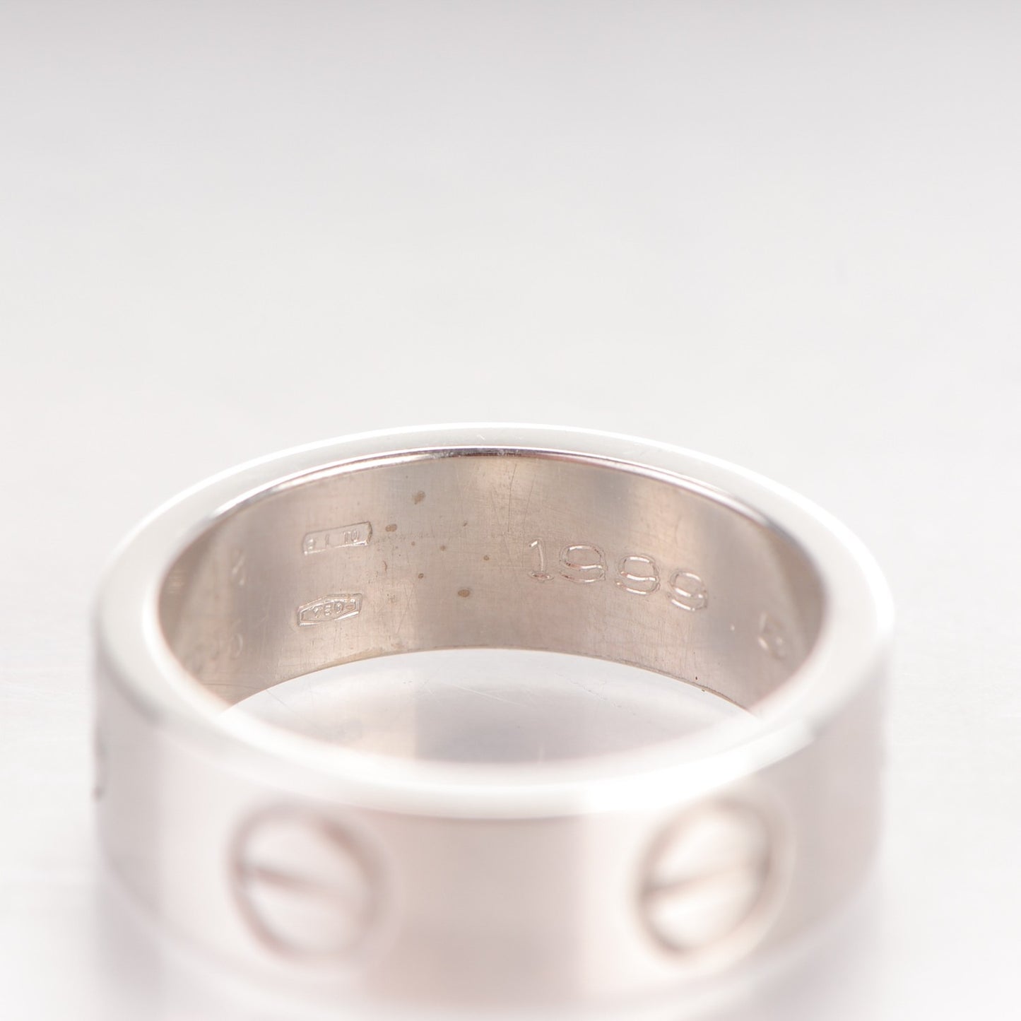 18K White Gold 5.5mm LOVE Ring 48 4.5