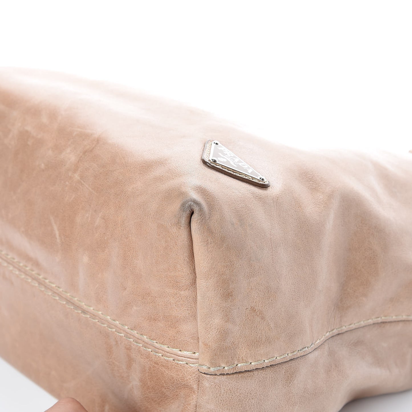 Vitello Shine Tote Cammeo