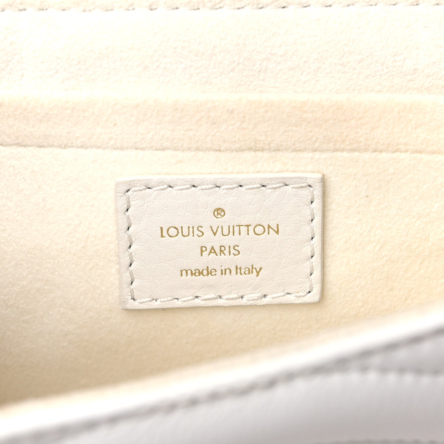Calfskin New Wave Chain PM White