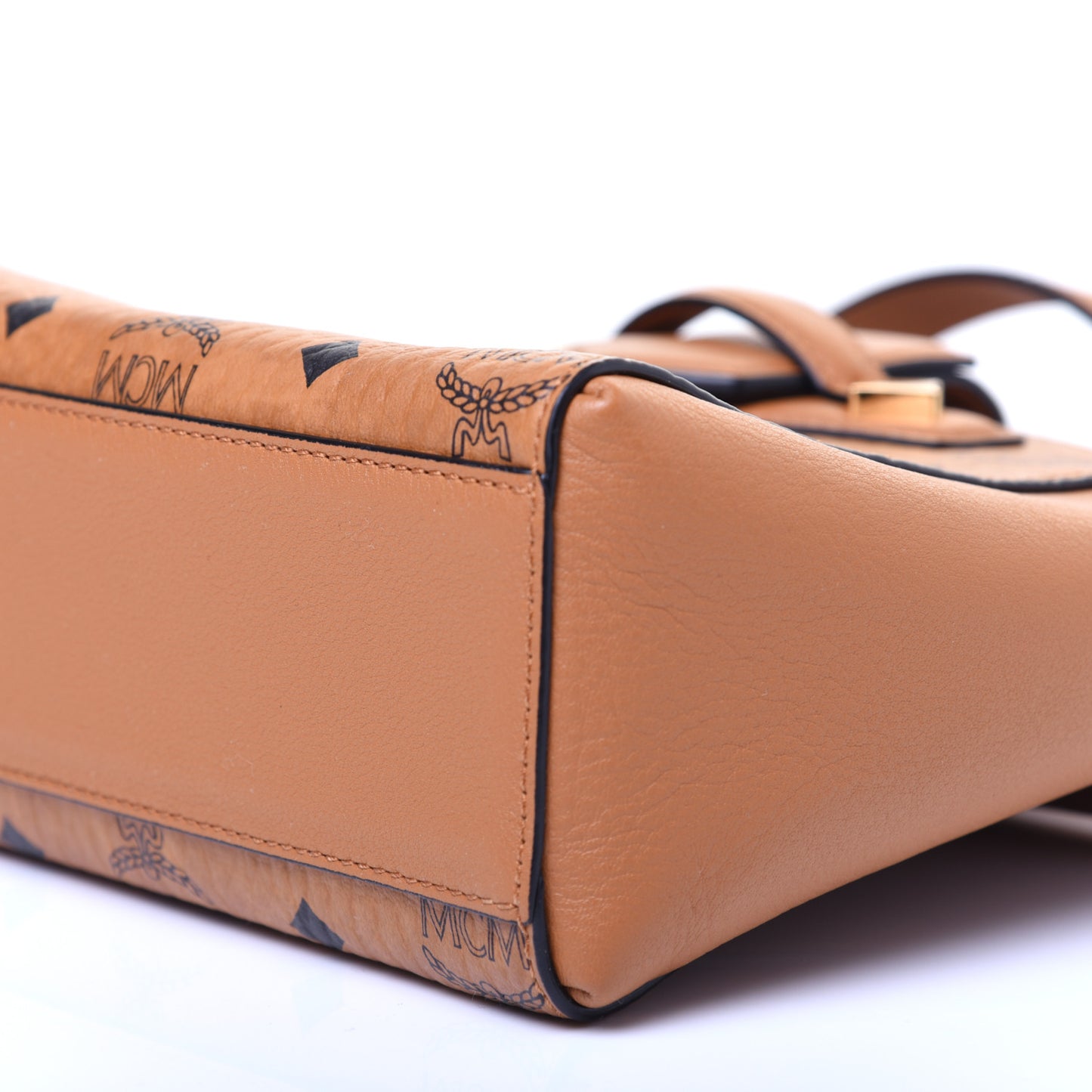 Visetos Small Essential Crossbody Bag Cognac
