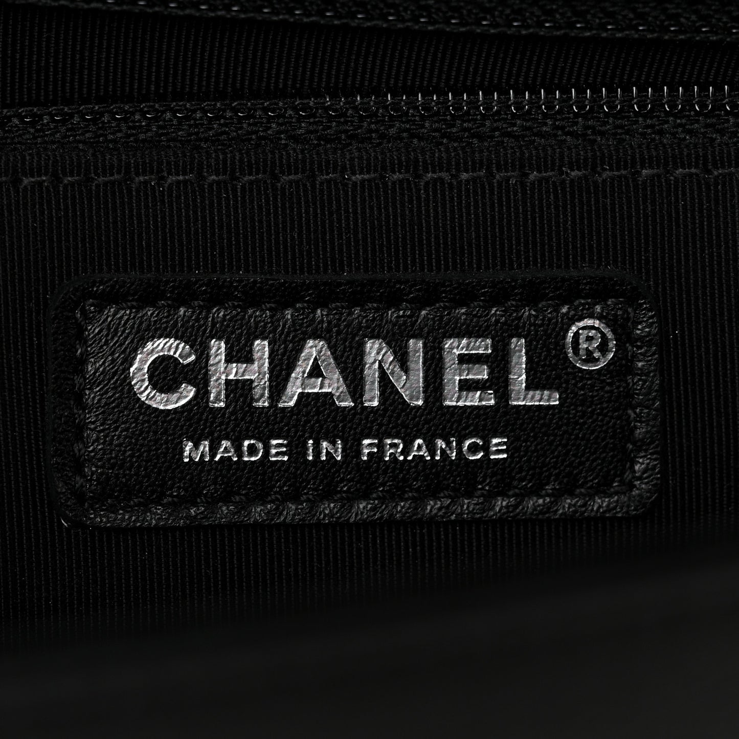 Grained Calfskin Quilted New Medium Boy Flap Black