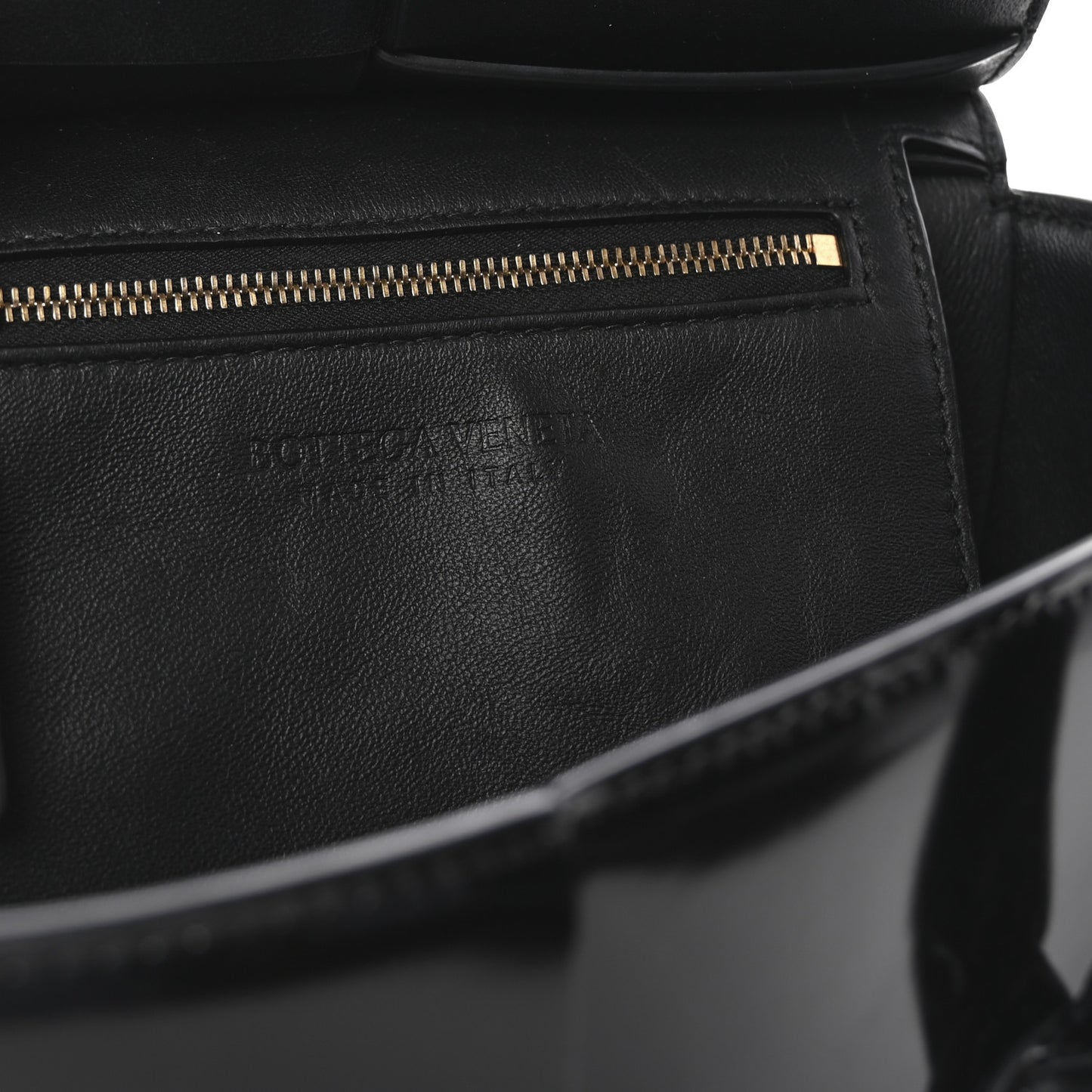 Patent Maxi Intrecciato Mini Arco Black