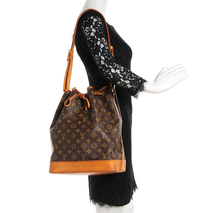 Louis Vuitton Monogram Noe 2 of 8