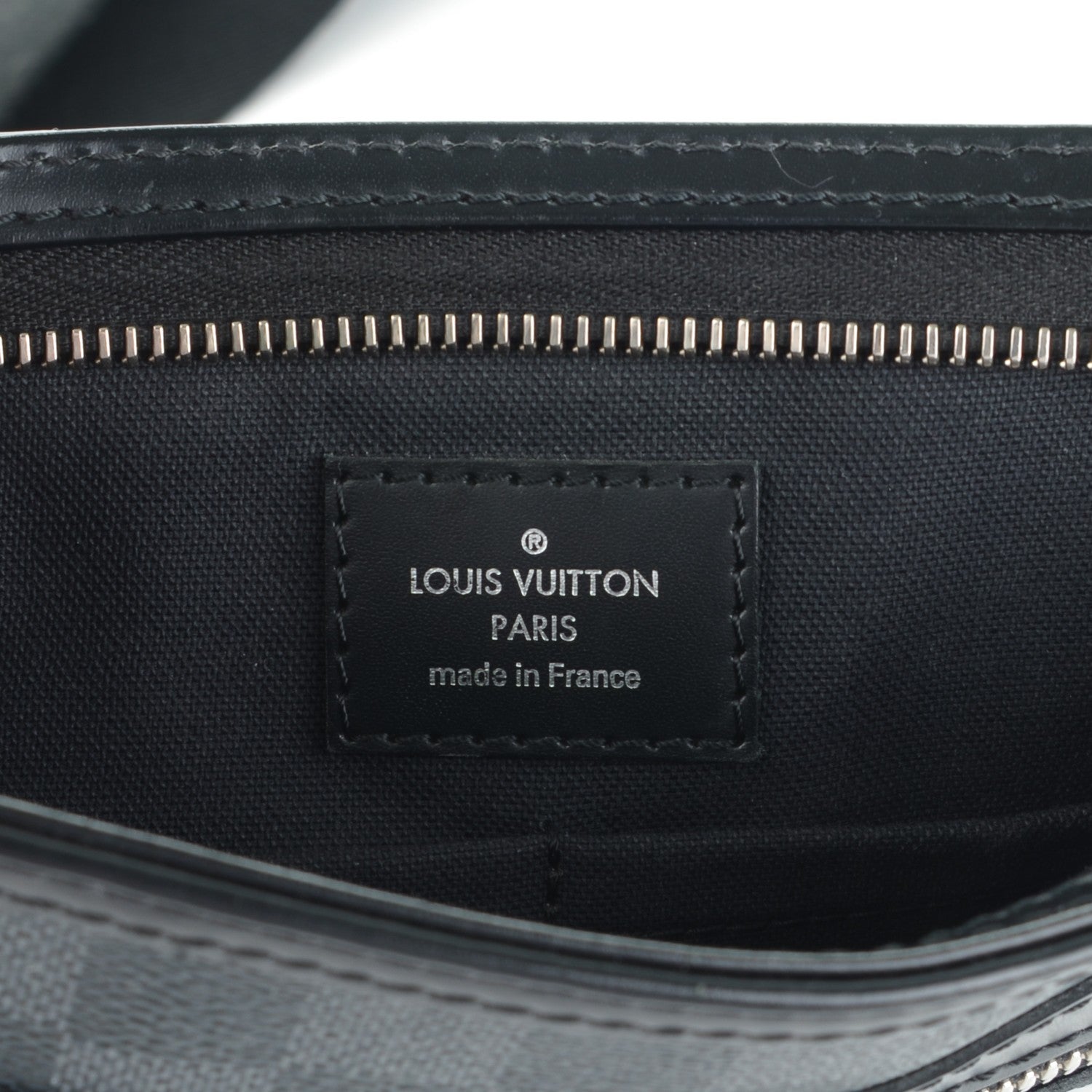 Louis Vuitton Damier Graphite Thomas 6 of 7