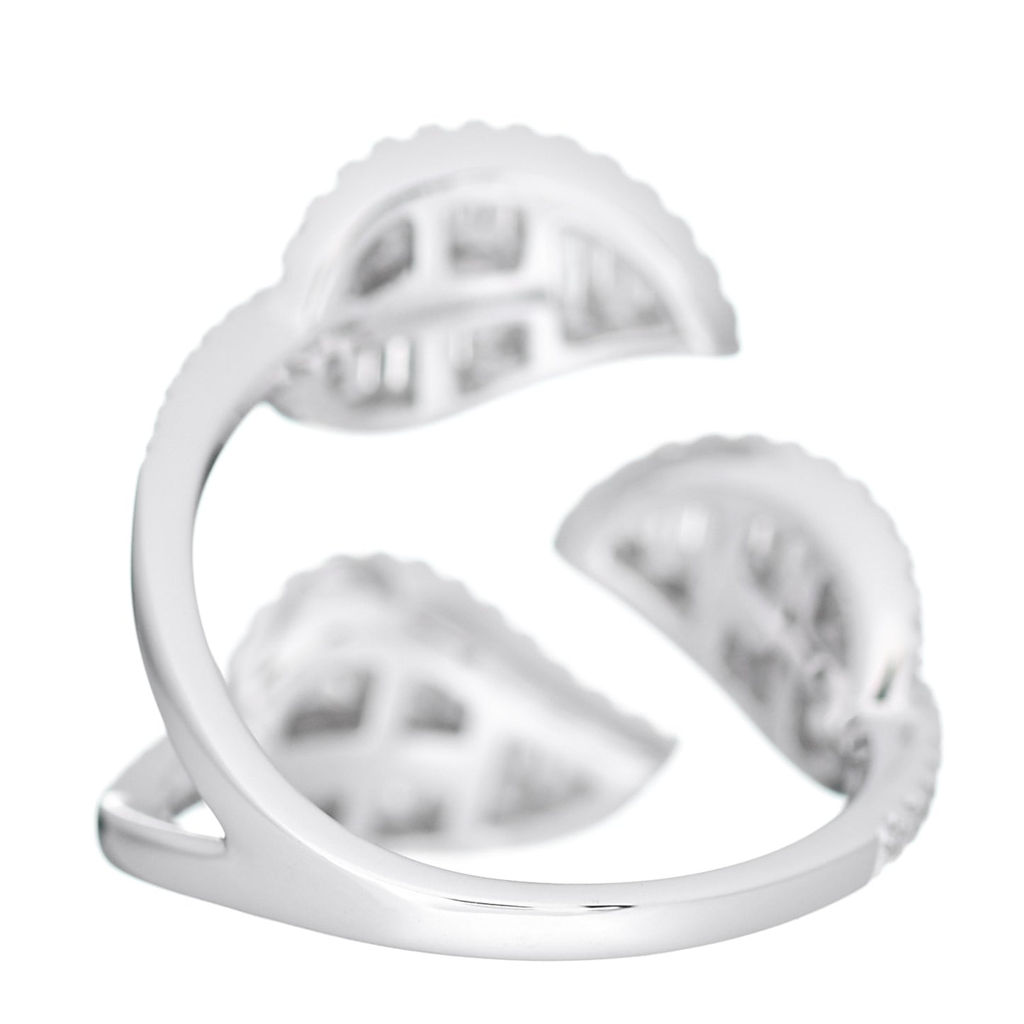 18K White Gold Diamond Tri-Leaf Ring 49 5