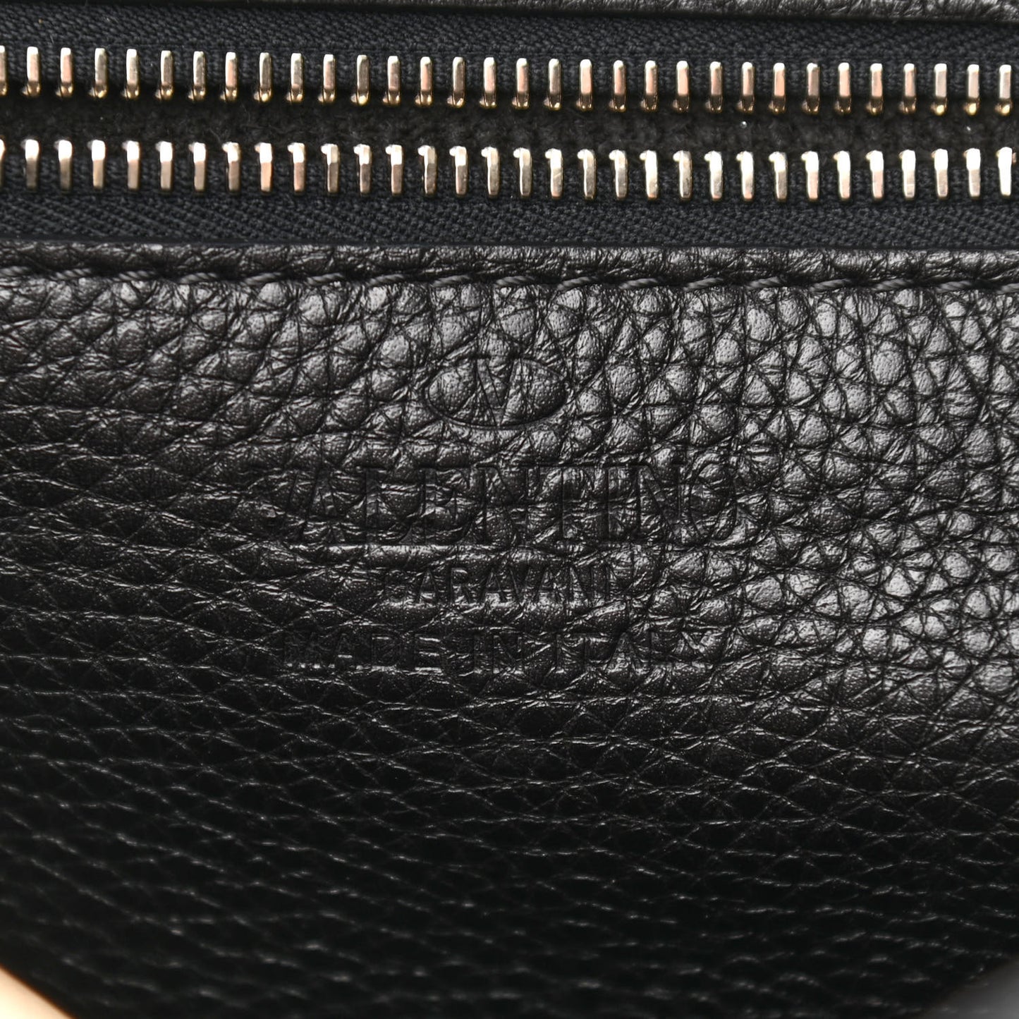 Pebbled Calfskin Small Rockstud Flip-Lock Messenger Bag Black