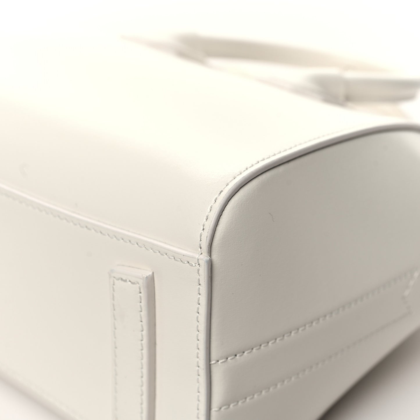Shiny Lord Calfskin Mini Antigona Ivory