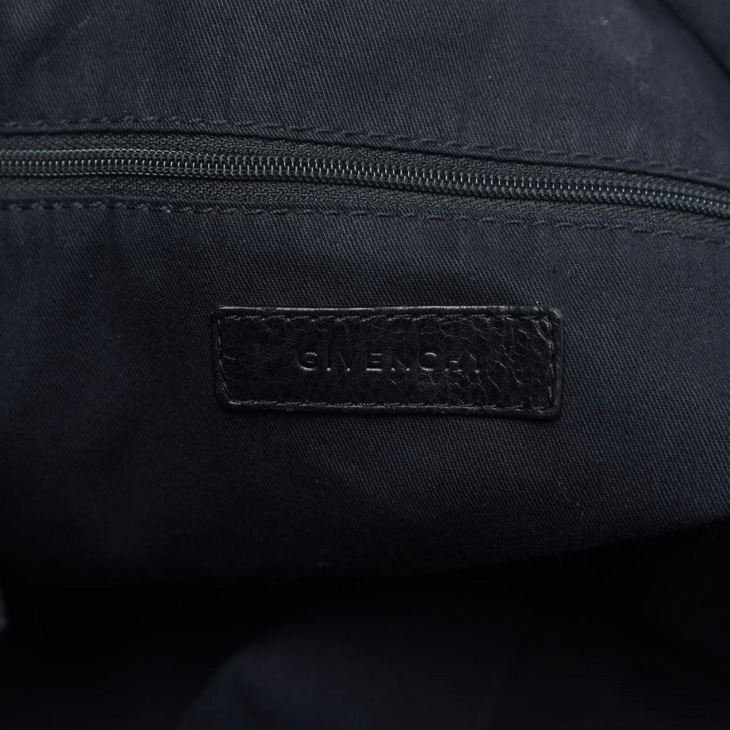 Lambskin Tinhan Hobo Black