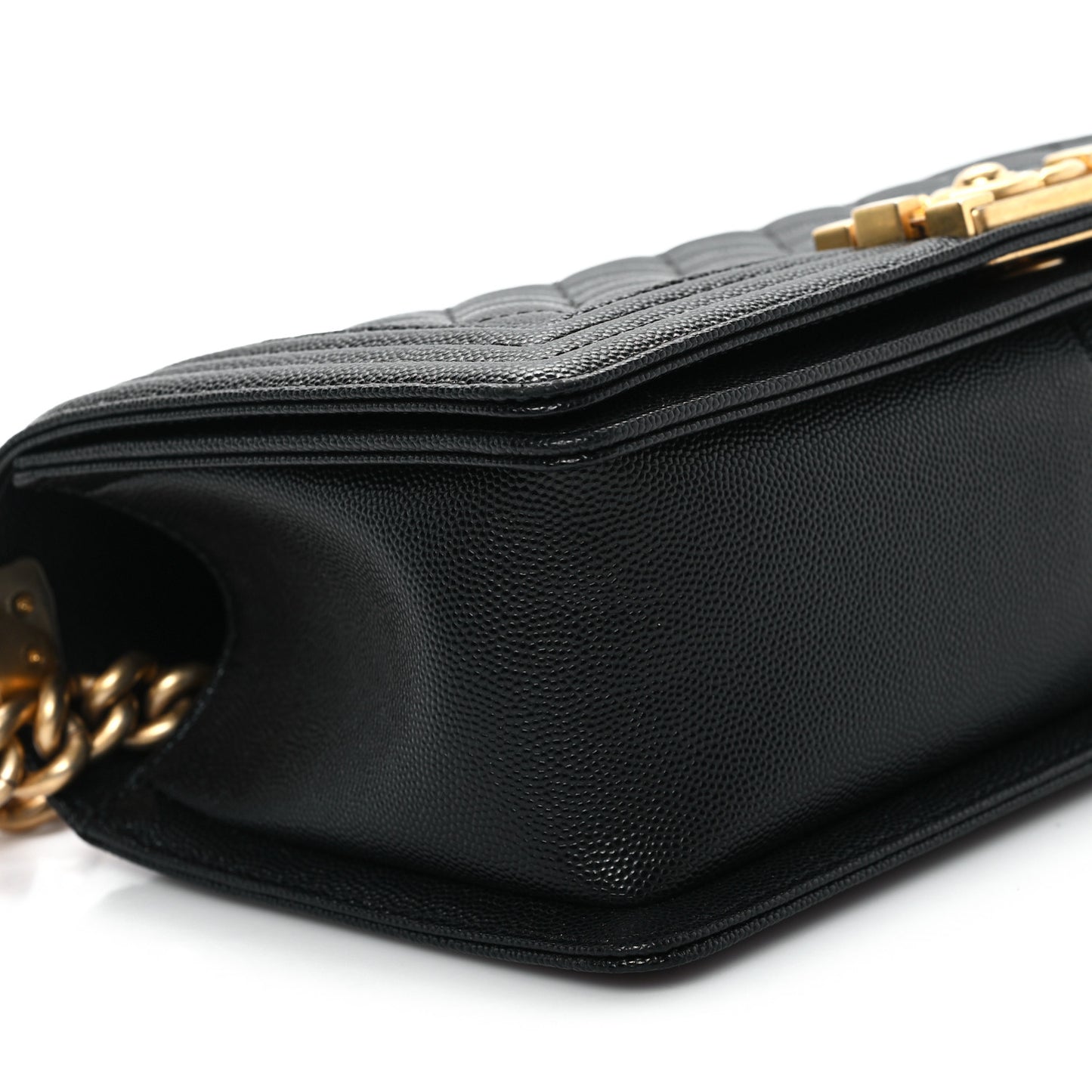 Caviar Quilted Medium Boy Flap Black