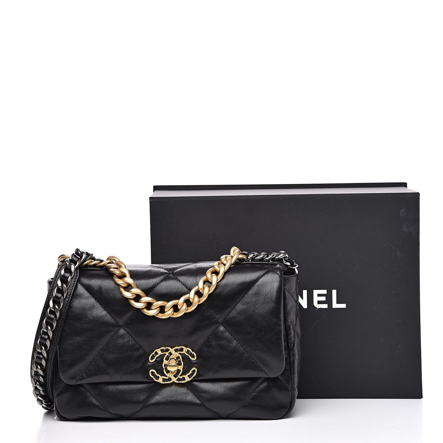 Goatskin Quilted Medium 19 Flap Black
