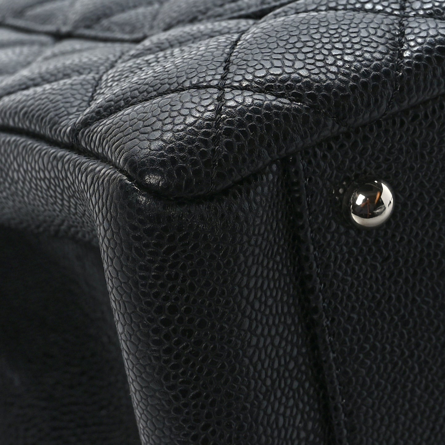 Caviar Quilted XL Grand Shopping Tote GST Black