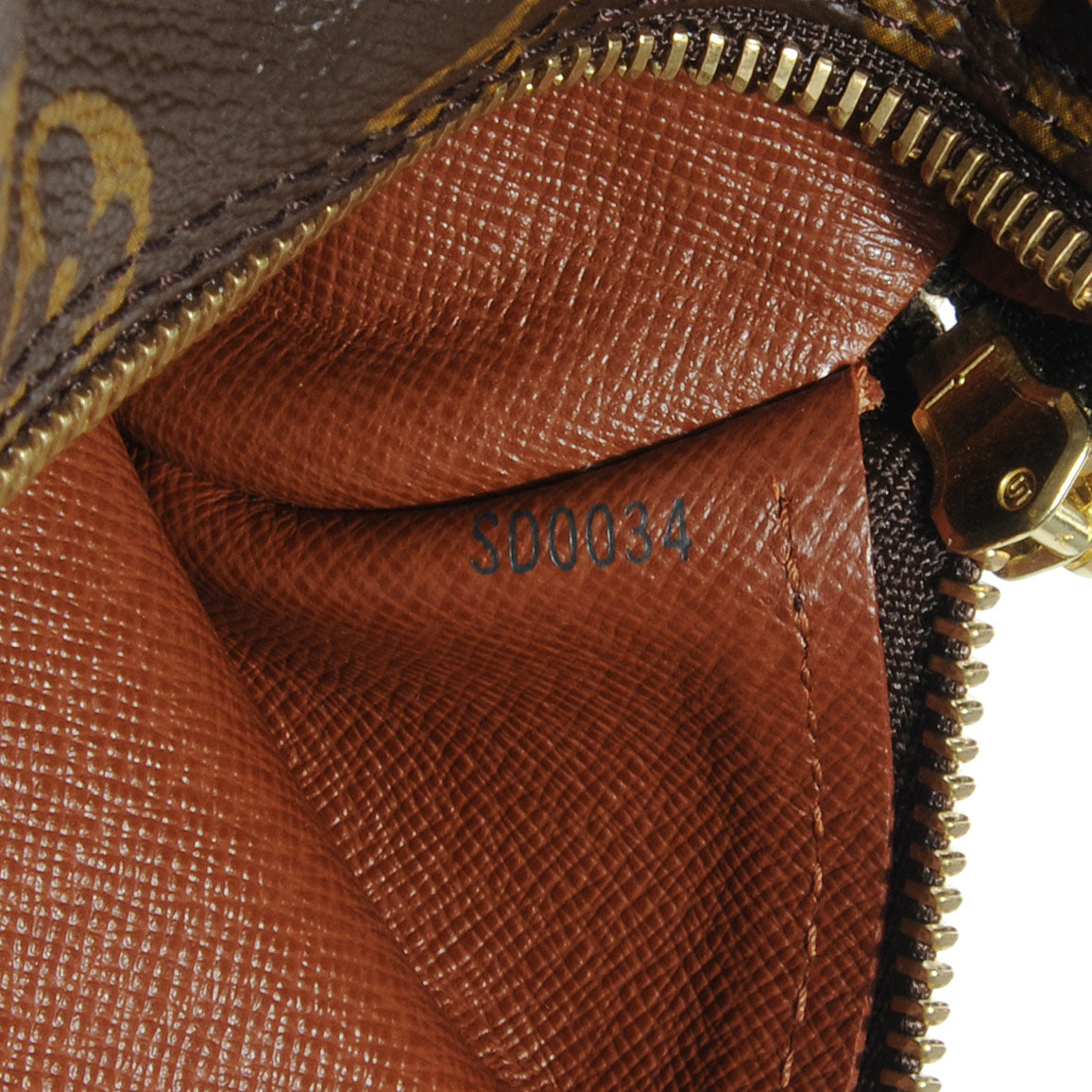 Monogram Papillon 26