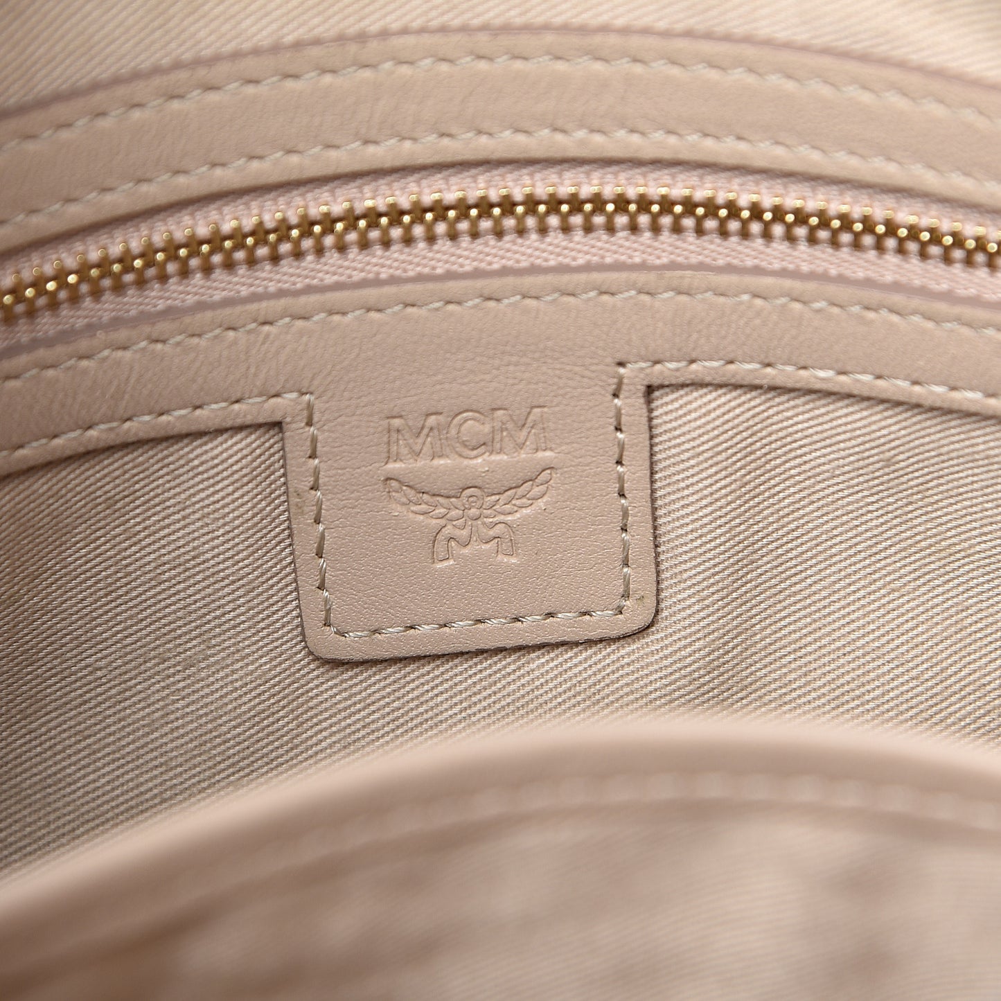 Visetos Medium Essential Shoulder Bag Beige