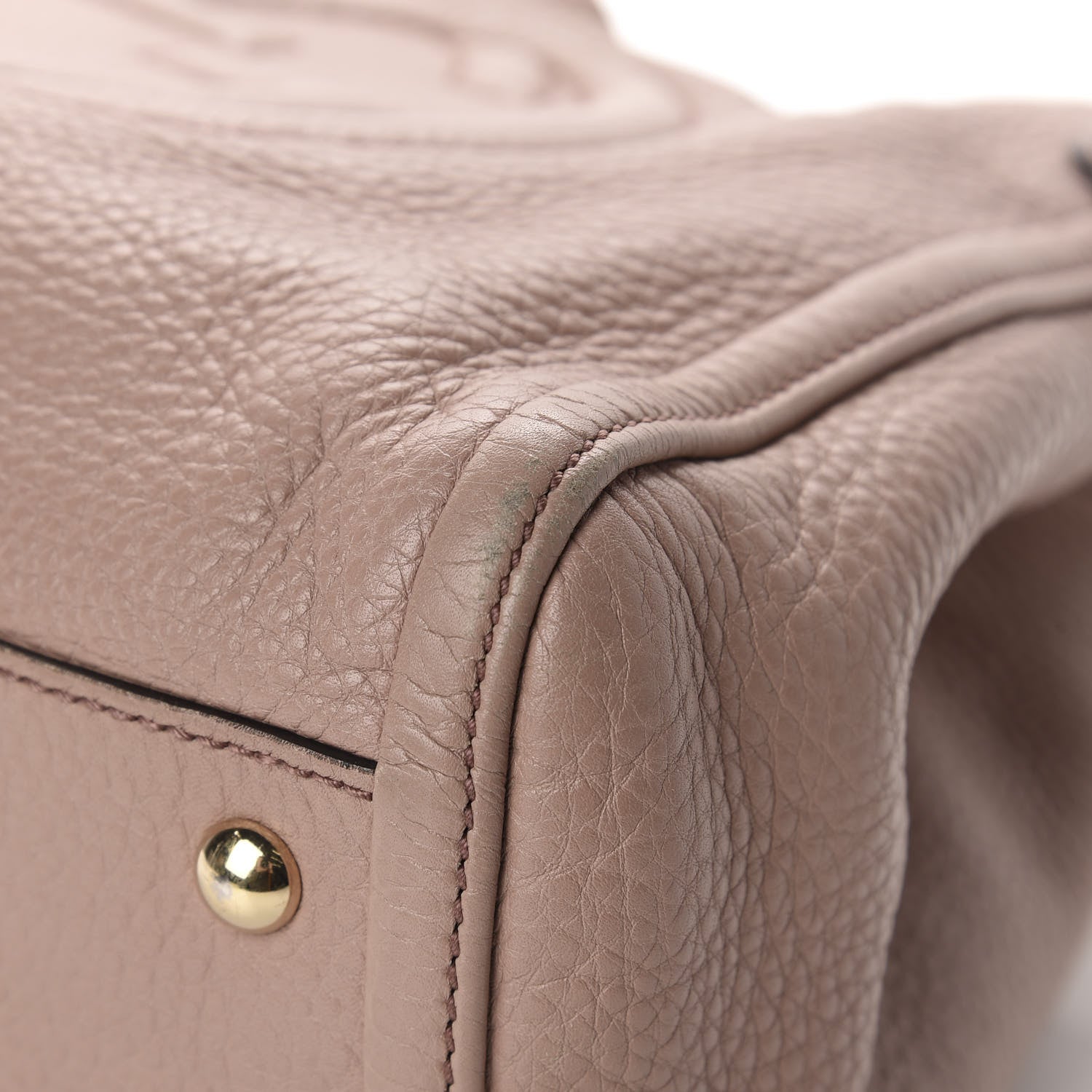 Gucci Pebbled Calfskin Small Soho Shoulder Bag Light Pink 16 of 19