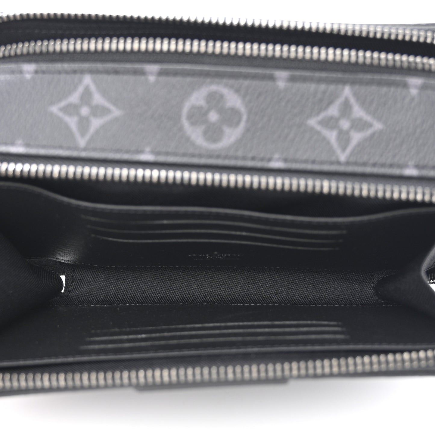 Monogram Eclipse Alpha Wearable Wallet