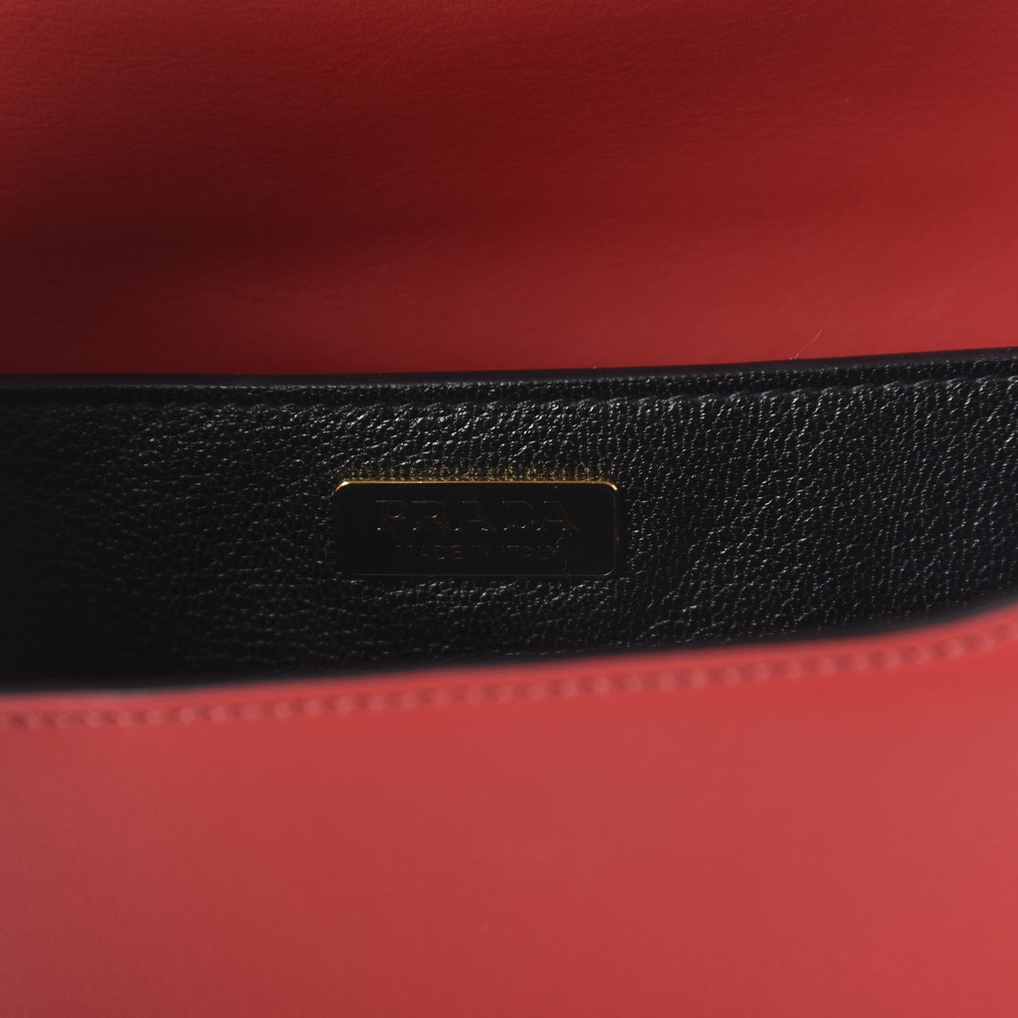 City Calfskin Saffiano Cahier Bag Fuoco Black